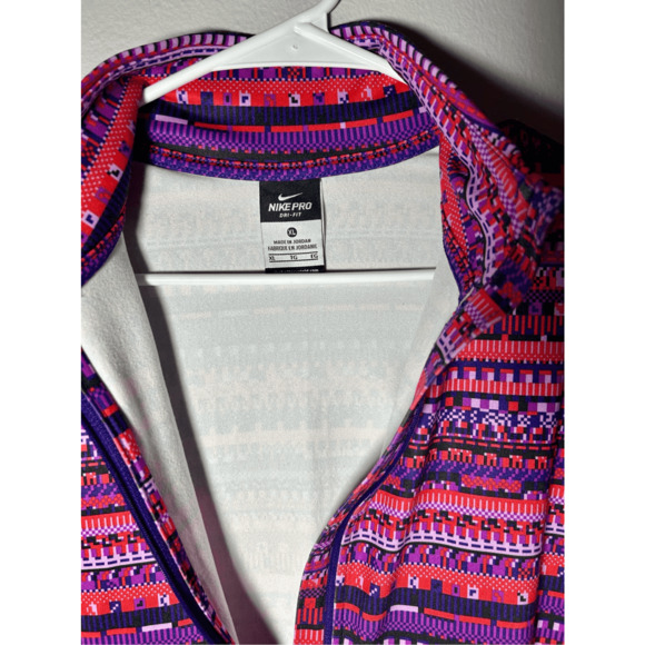 Nike Women's Pro Hyperwarm Engineered Performance Aztec Tribal Sz XL Running - Picture 5 of 10